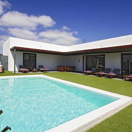 Luxury Los Mojones Villa Short Walk To Old Town Private Heated Pool Villa Los Mojones Angie Puerto Del Carmen Tías Exteriör bild