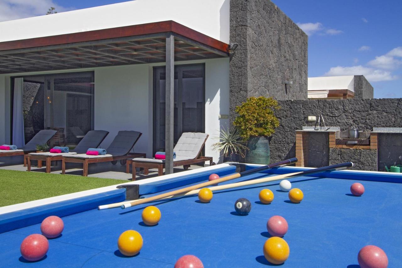 Luxury Los Mojones Villa Short Walk To Old Town Private Heated Pool Villa Los Mojones Angie Puerto Del Carmen Tías Exteriör bild